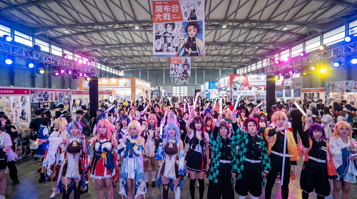 欧美熟女动漫cosplay视频